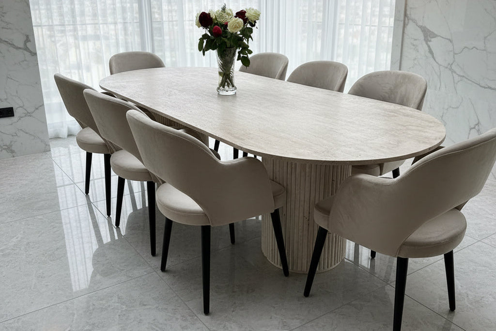 TABLE A MANGER OVALE TRAVERTIN